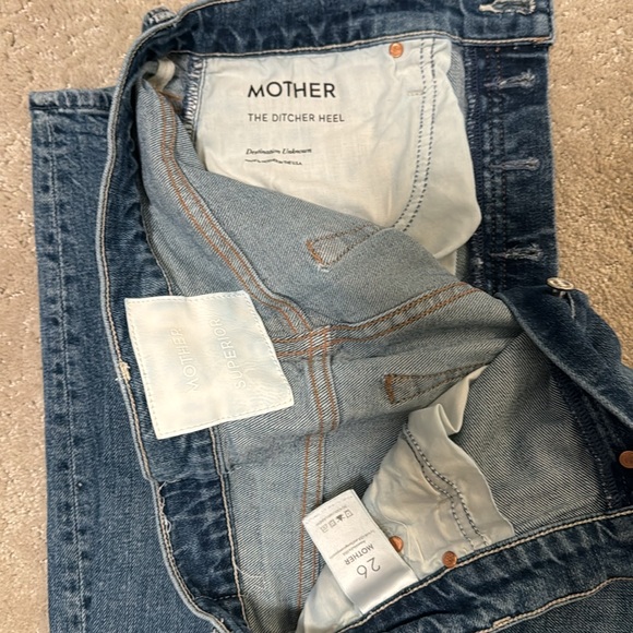 Mother denim. The ditcher heel jean, size 26. - Picture 4 of 4